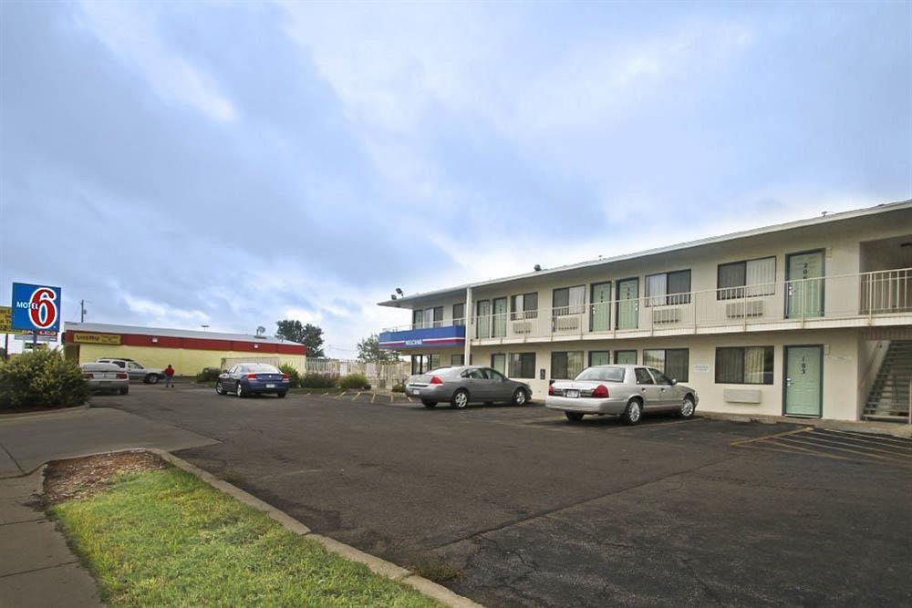 Motel 6 Manhattan Kansas Buitenkant foto